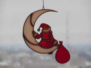 Hanging Suncatcher Santa Claus on the Moon stained glass is a unique handmade decor, a great idea for Christmas gift. Also, this cute miniature art can decorate your the window and wall in your home and garden outdoor decor.